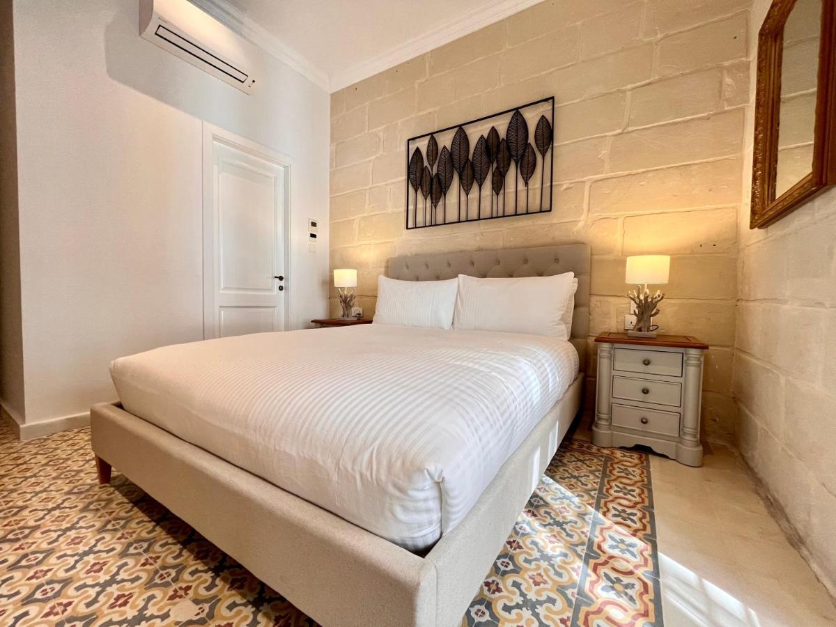 Typical Maltese Maisonette In St.julians San Ġiljan